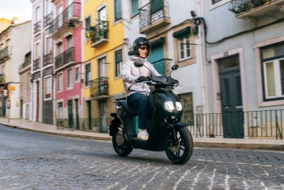 Un scooter offre plusieurs avantages